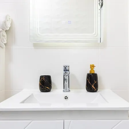 Bright Windowed 10 Mins To The Centre By Flat Mаnager